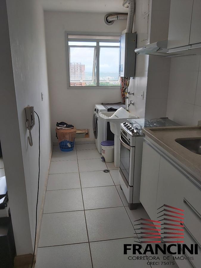 Apartamento à venda com 2 quartos, 64m² - Foto 4