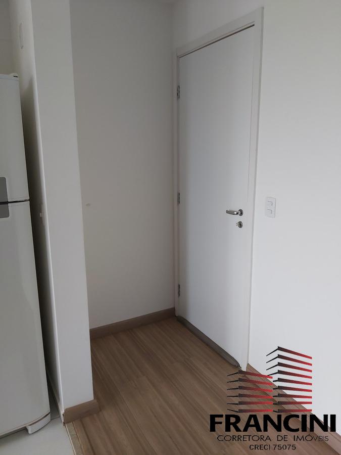 Apartamento à venda com 2 quartos, 64m² - Foto 12