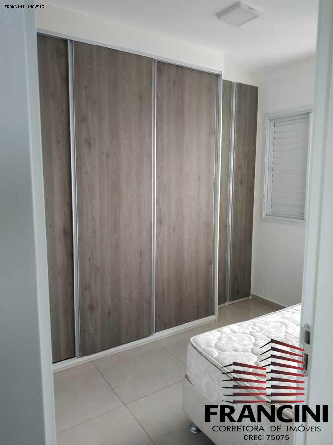 Apartamento à venda com 2 quartos, 68m² - Foto 2