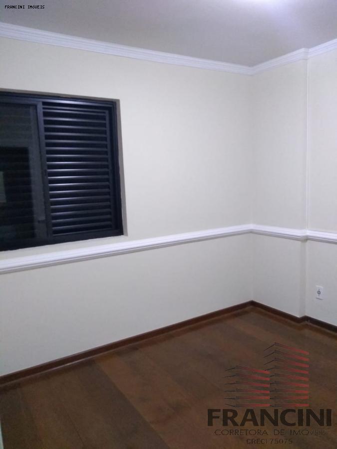 Apartamento à venda com 3 quartos, 93m² - Foto 4