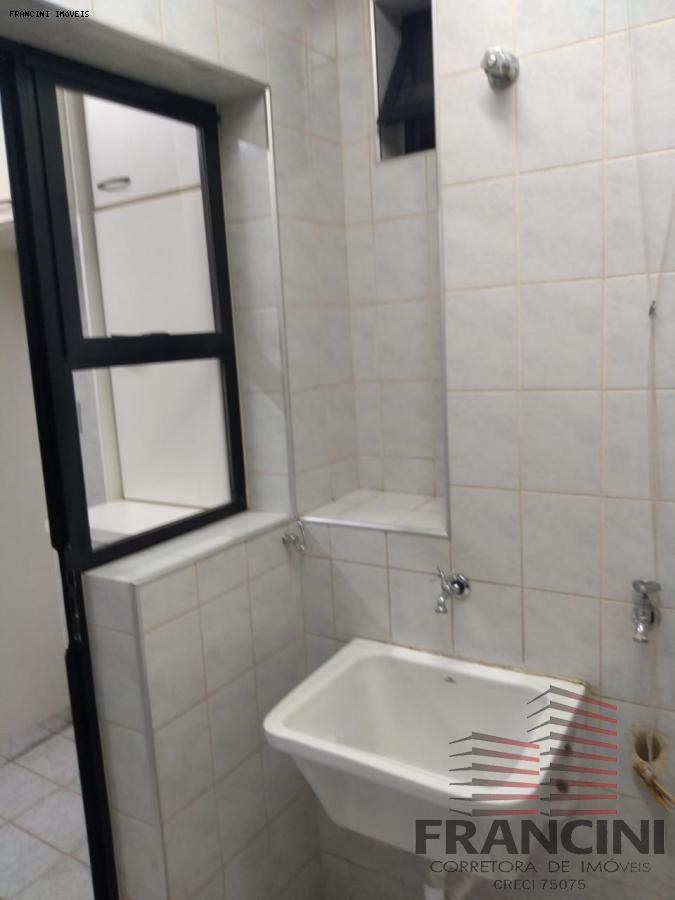 Apartamento à venda com 3 quartos, 93m² - Foto 18