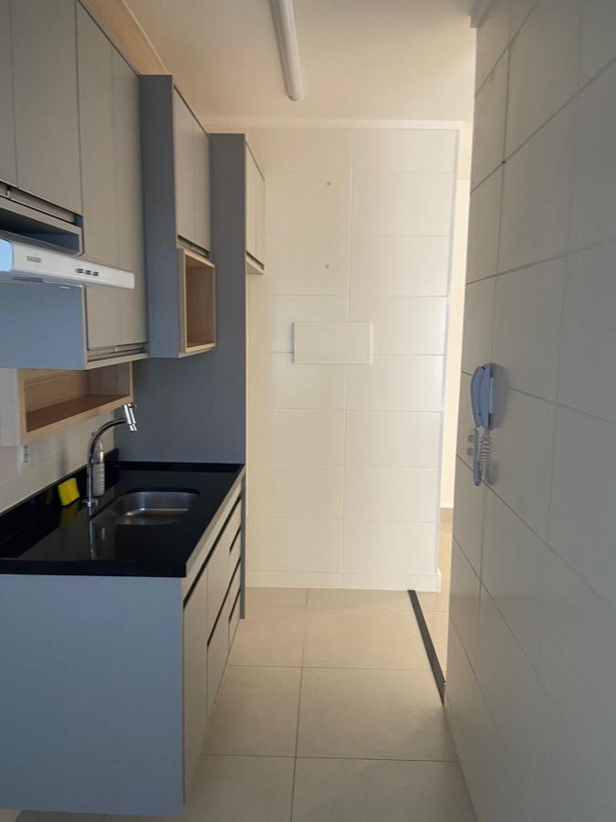 Apartamento à venda com 3 quartos, 100m² - Foto 3