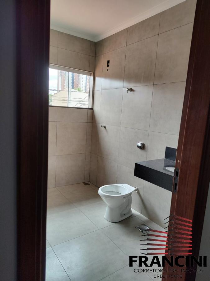 Casa à venda com 3 quartos, 280m² - Foto 3