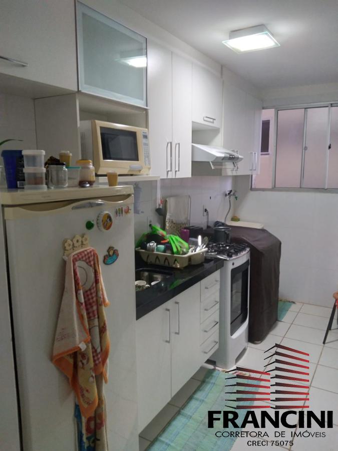 Apartamento à venda com 2 quartos, 46m² - Foto 3