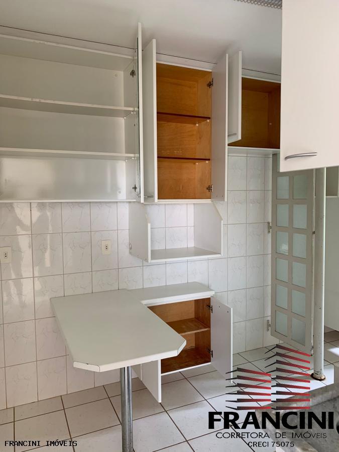 Apartamento à venda com 3 quartos, 74m² - Foto 17