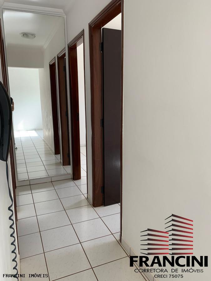Apartamento à venda com 3 quartos, 74m² - Foto 18