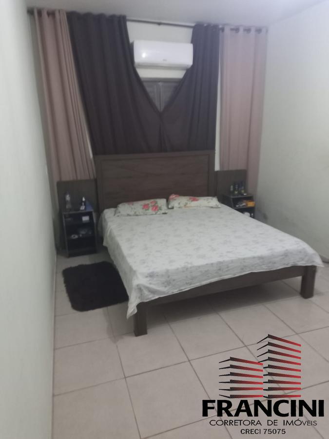 Chácara à venda com 3 quartos, 200m² - Foto 11