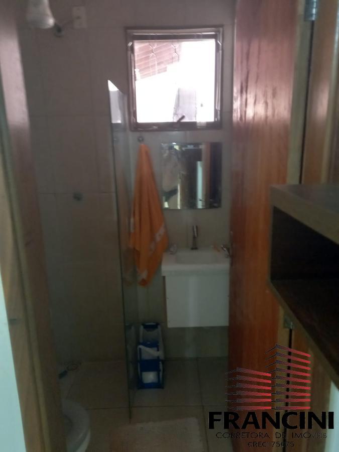 Chácara à venda com 3 quartos, 200m² - Foto 15