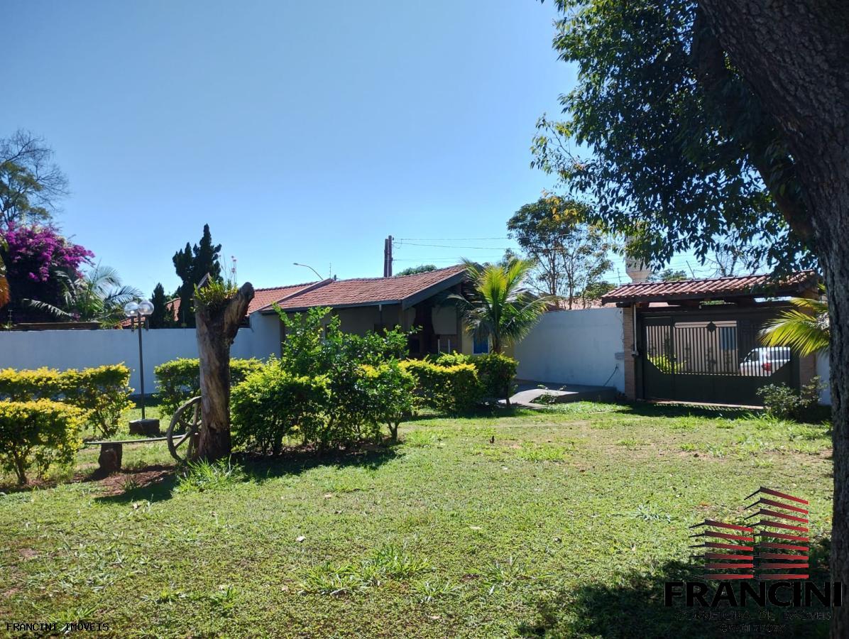 Chácara à venda com 2 quartos, 300m² - Foto 24