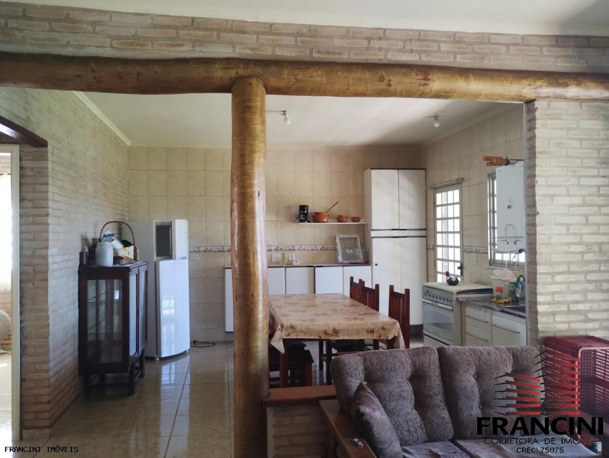 Chácara à venda com 2 quartos, 300m² - Foto 6