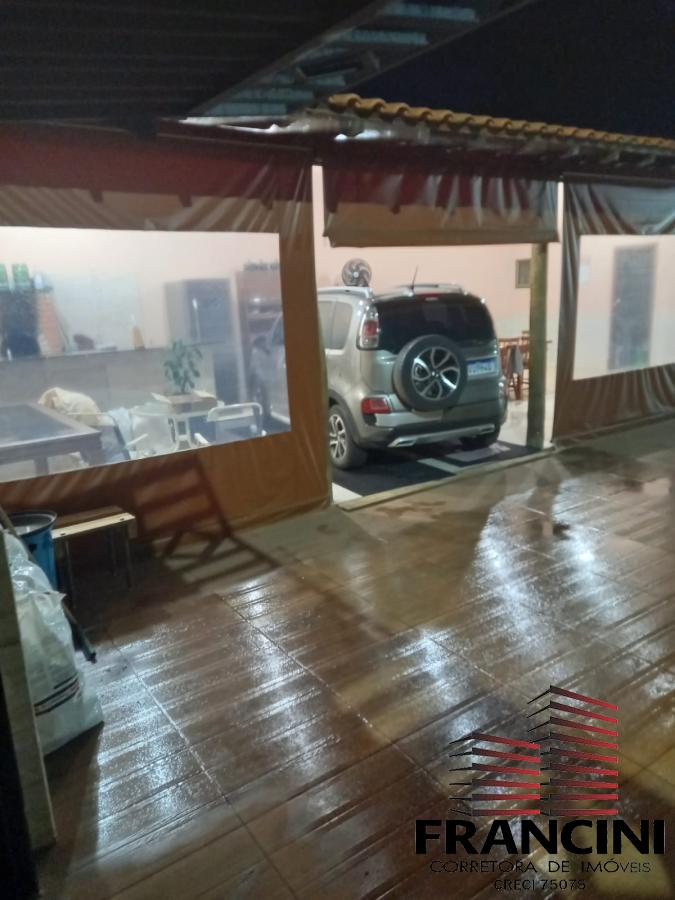 Chácara à venda com 3 quartos, 200m² - Foto 9
