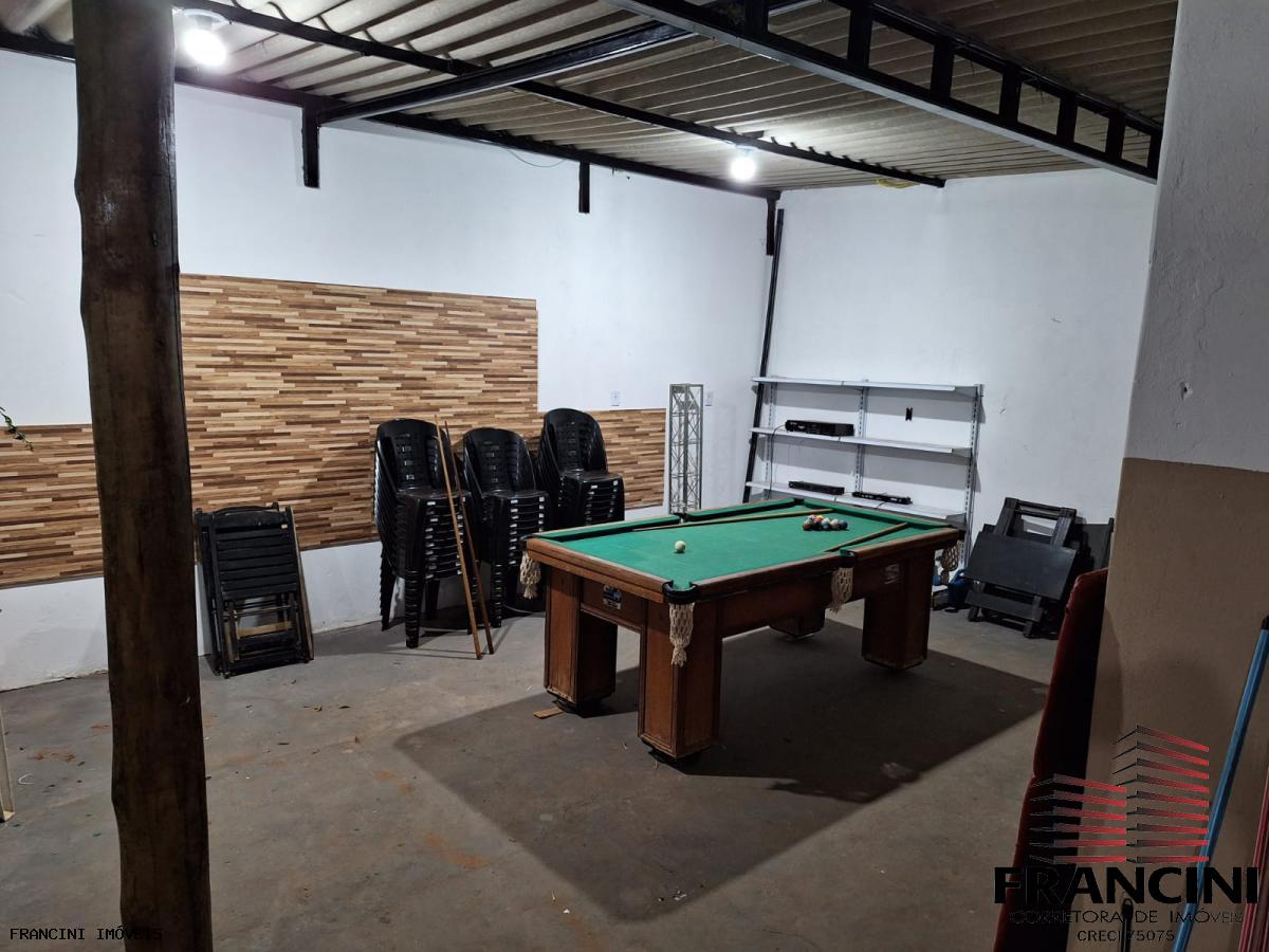 Chácara à venda com 2 quartos, 200m² - Foto 15