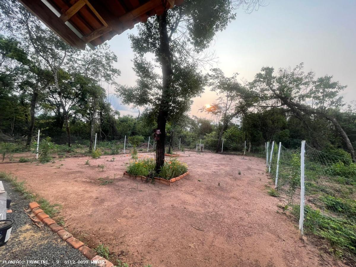 Chácara à venda com 2 quartos, 120m² - Foto 2
