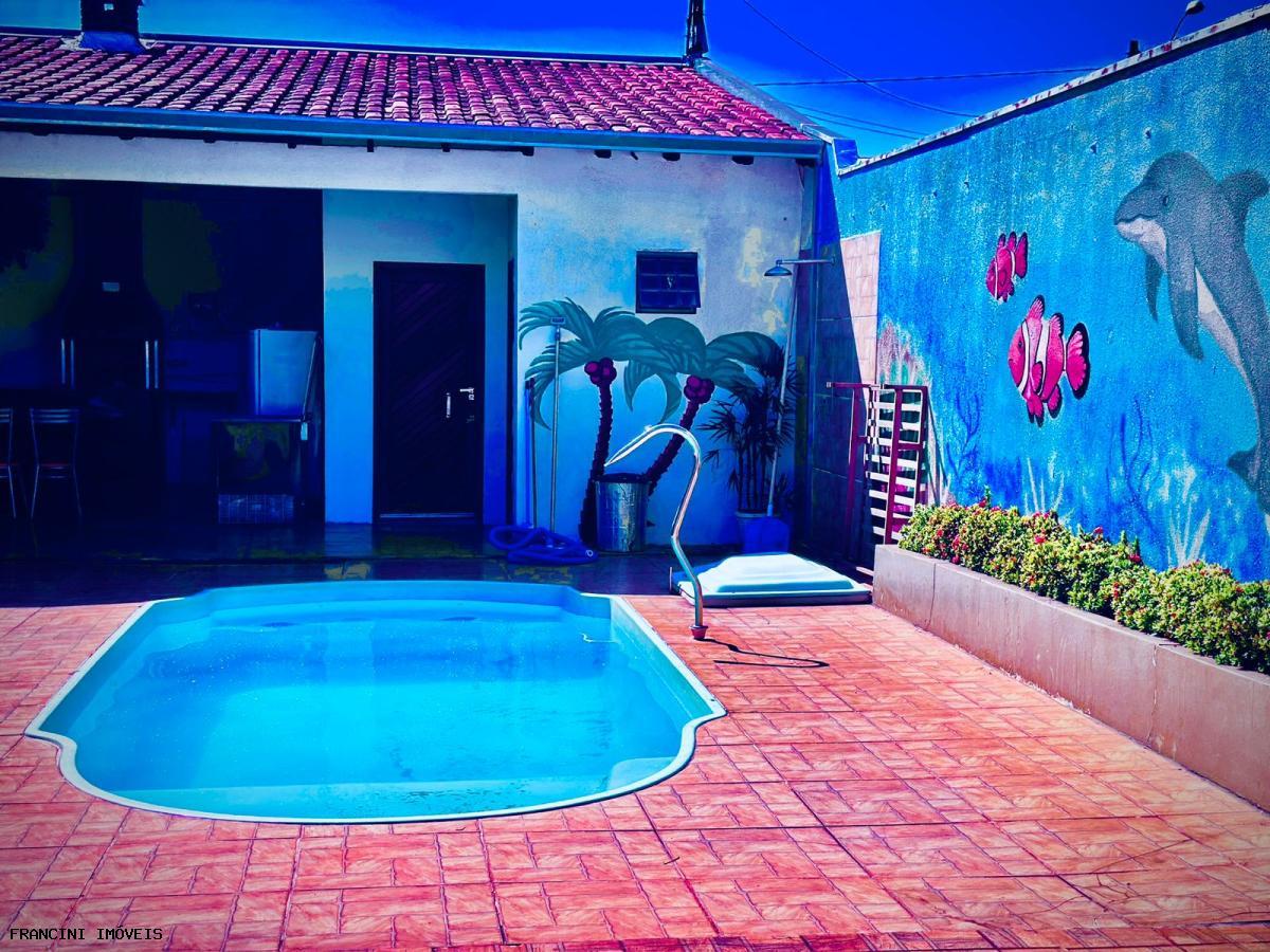 Chácara à venda com 3 quartos, 150m² - Foto 2