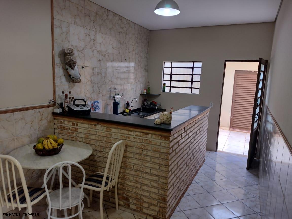 Chácara à venda com 3 quartos, 150m² - Foto 9