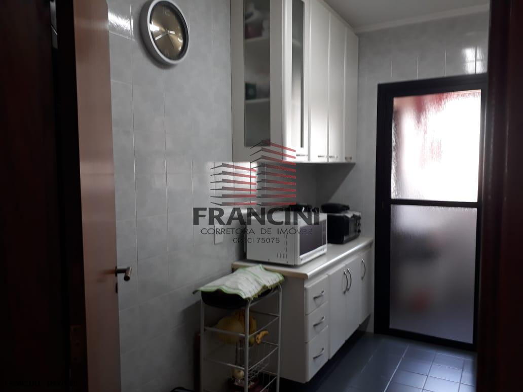 Apartamento à venda com 3 quartos, 76m² - Foto 26