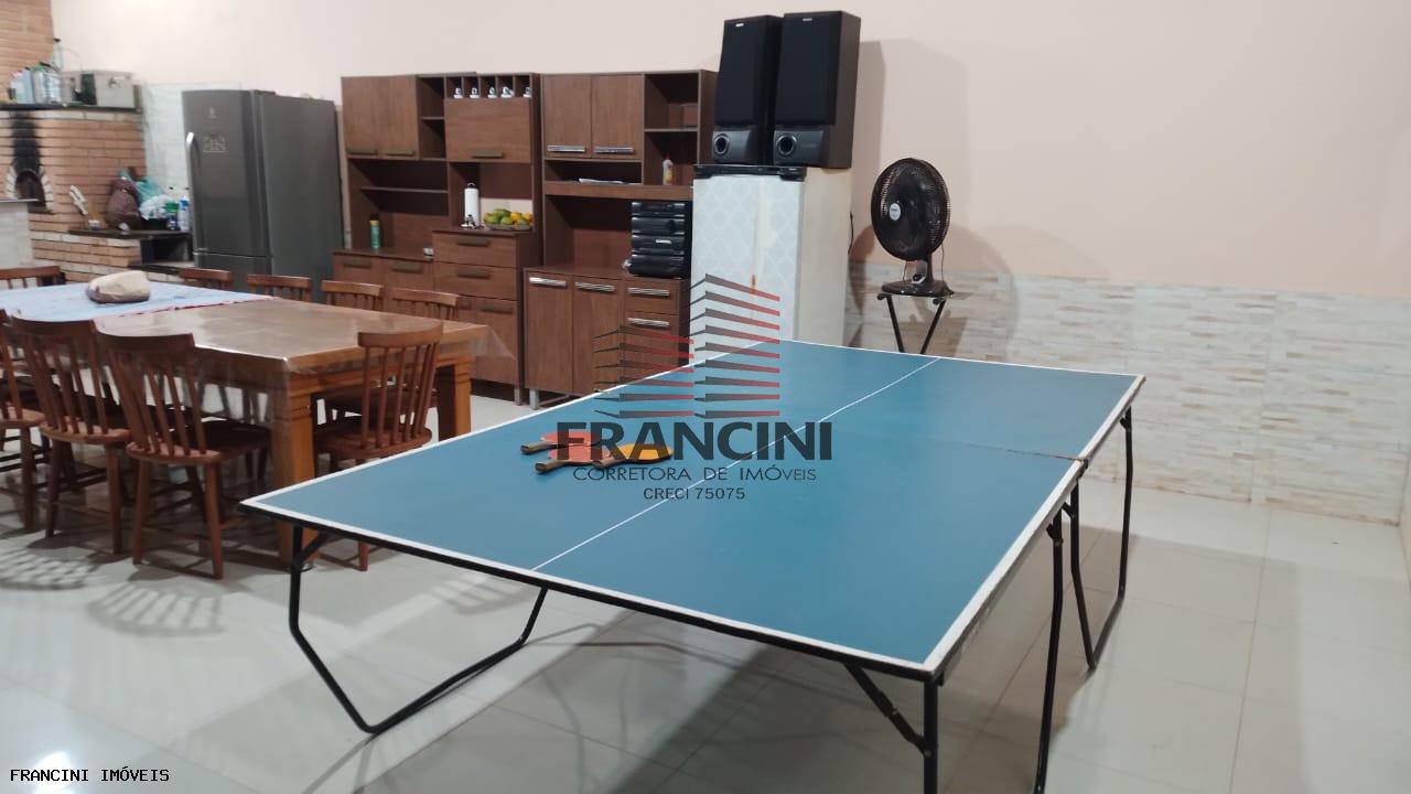 Chácara à venda com 3 quartos, 180m² - Foto 3