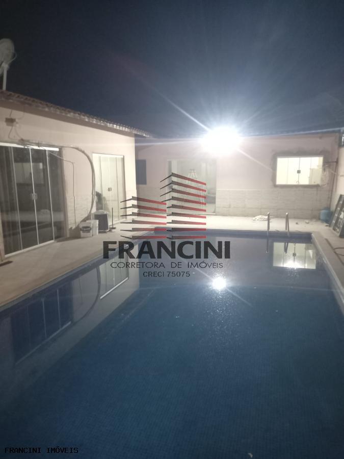 Chácara à venda com 3 quartos, 180m² - Foto 10