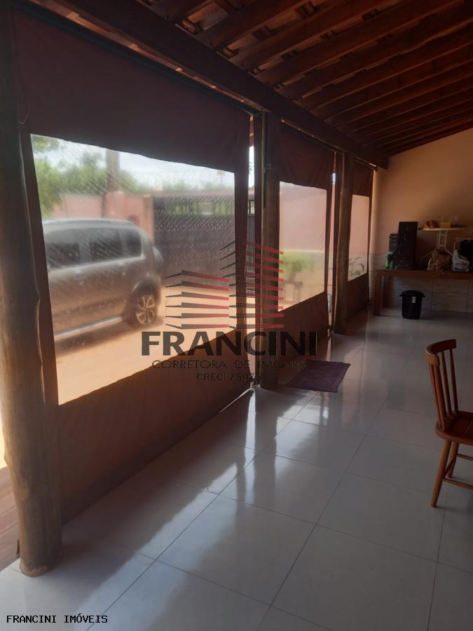 Chácara à venda com 3 quartos, 180m² - Foto 9