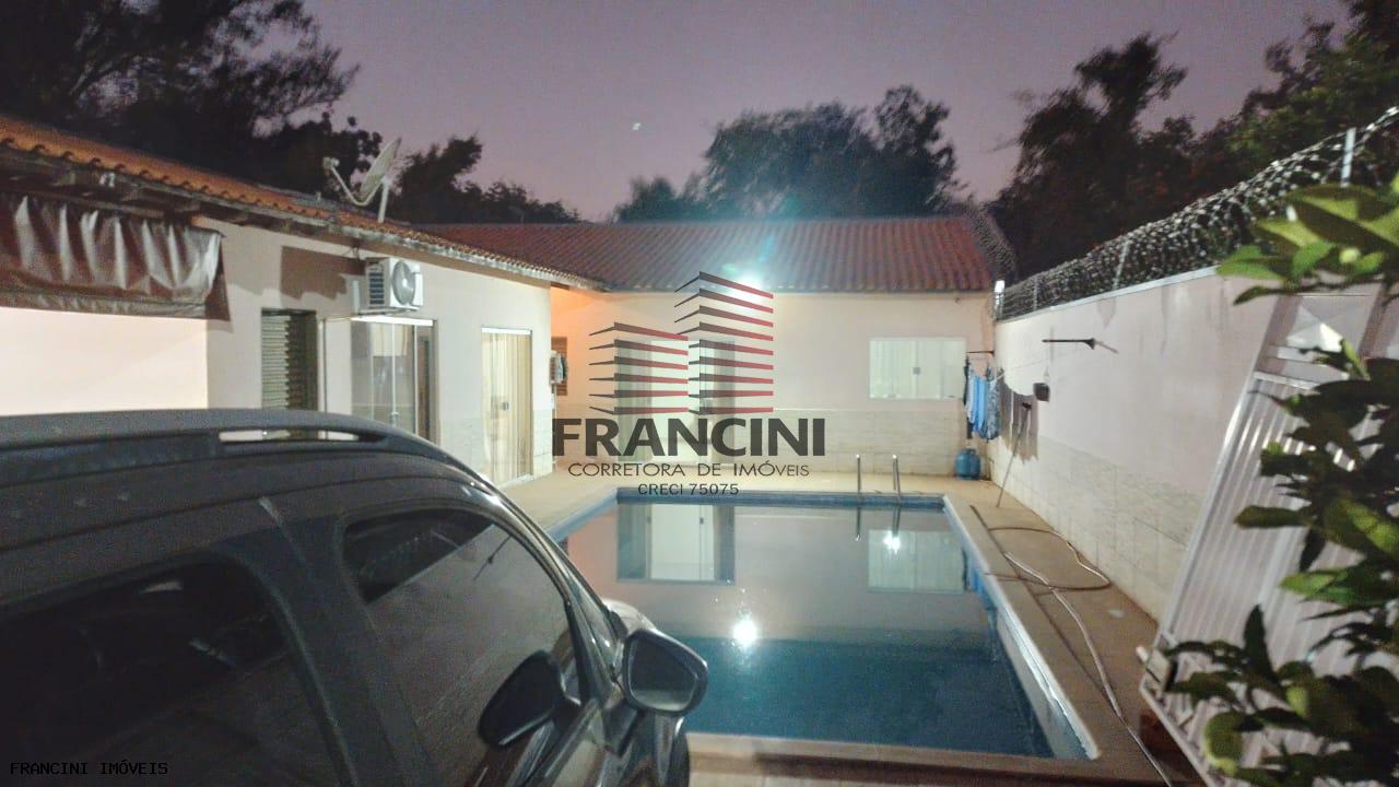 Chácara à venda com 3 quartos, 180m² - Foto 13