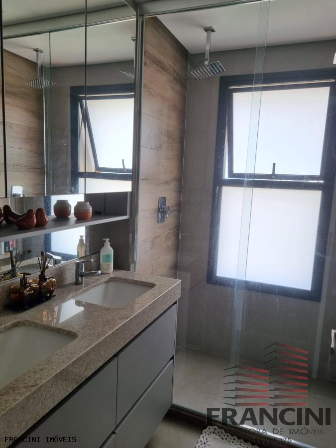 Apartamento para alugar com 3 quartos, 160m² - Foto 13