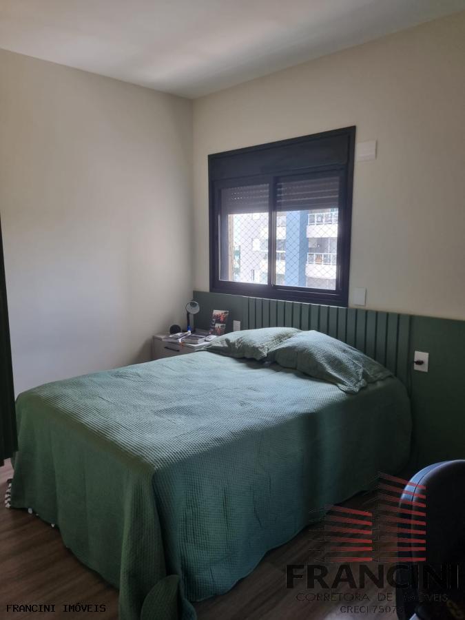 Apartamento para alugar com 3 quartos, 160m² - Foto 16