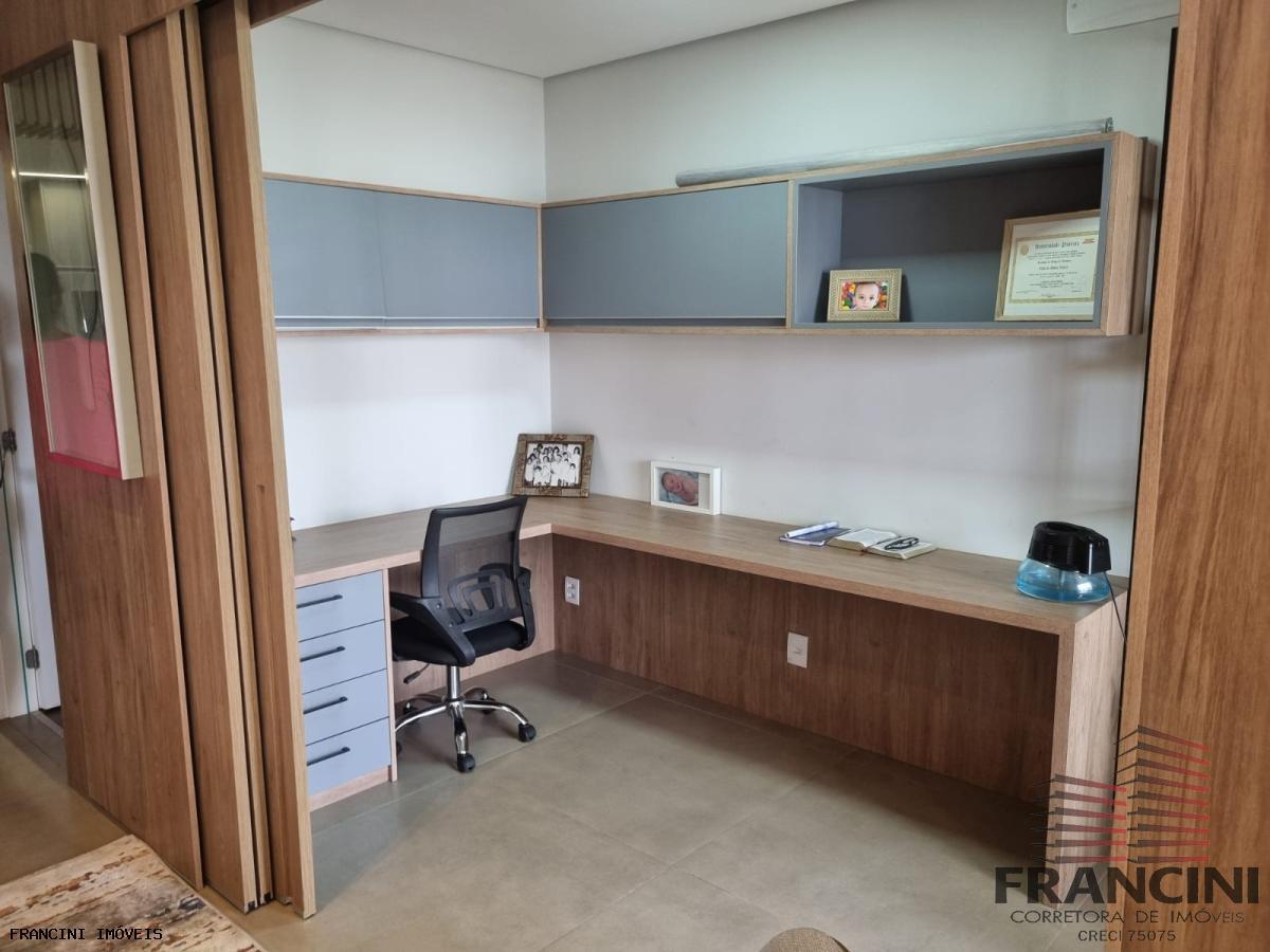 Apartamento para alugar com 3 quartos, 160m² - Foto 21