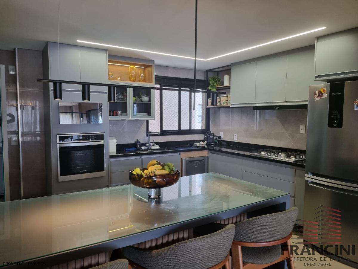Apartamento para alugar com 3 quartos, 160m² - Foto 30