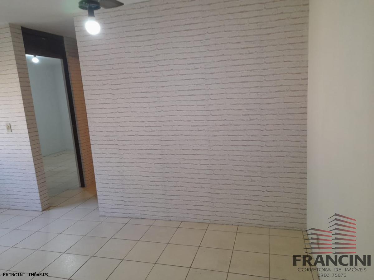 Apartamento à venda com 2 quartos, 58m² - Foto 1