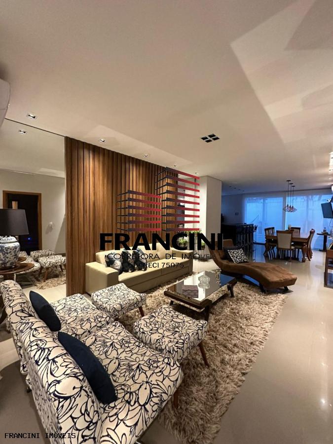 Casa de Condomínio à venda com 3 quartos, 220m² - Foto 1