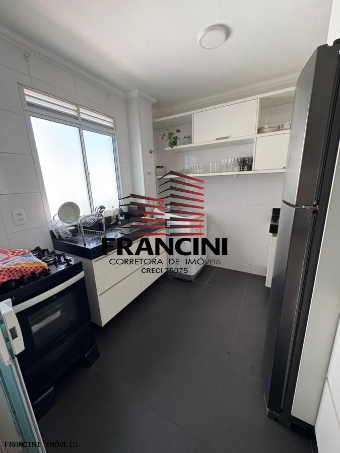 Apartamento à venda com 2 quartos, 42m² - Foto 9
