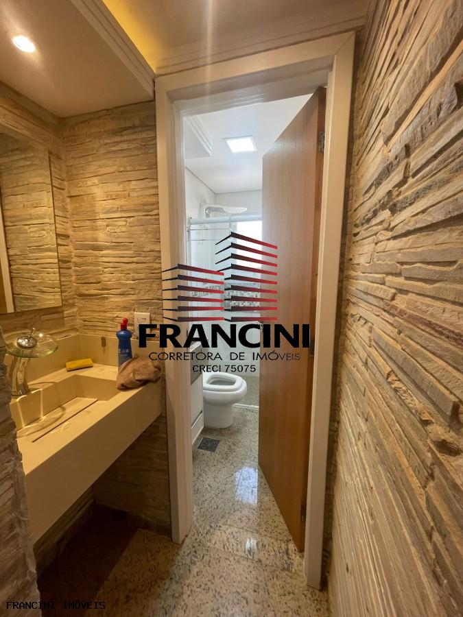 Apartamento para alugar com 3 quartos, 105m² - Foto 9