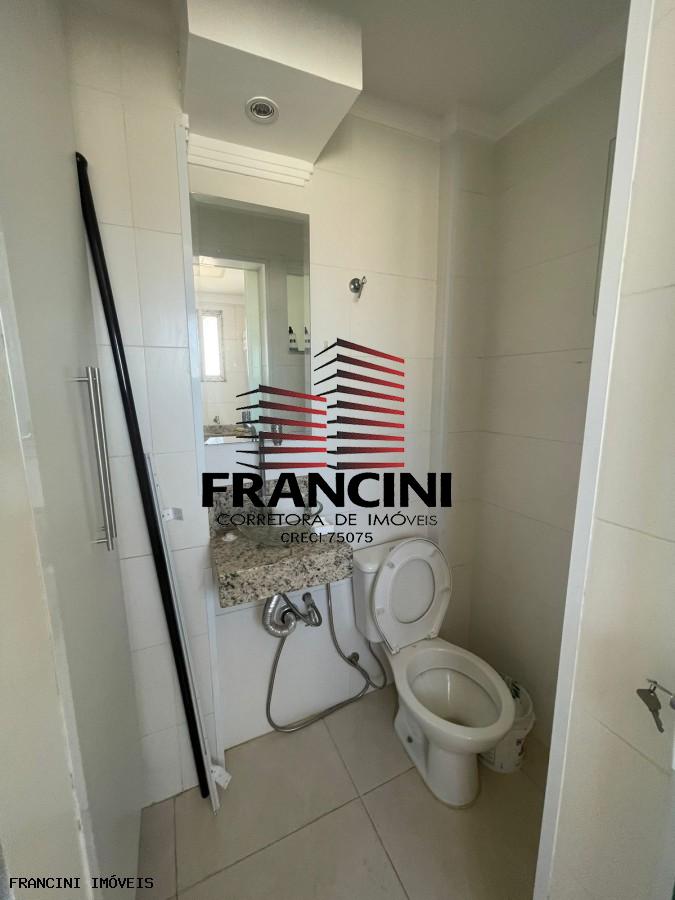 Apartamento para alugar com 3 quartos, 105m² - Foto 7
