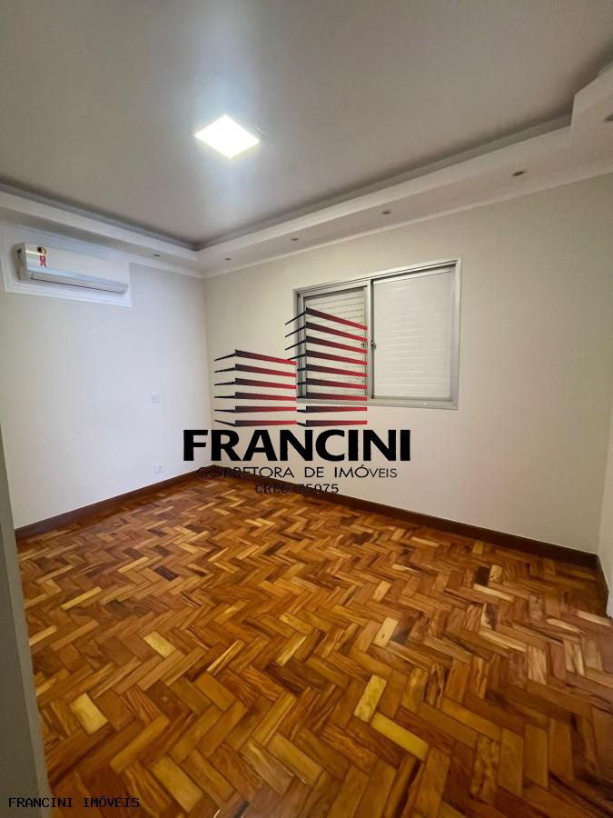 Apartamento para alugar com 3 quartos, 105m² - Foto 13