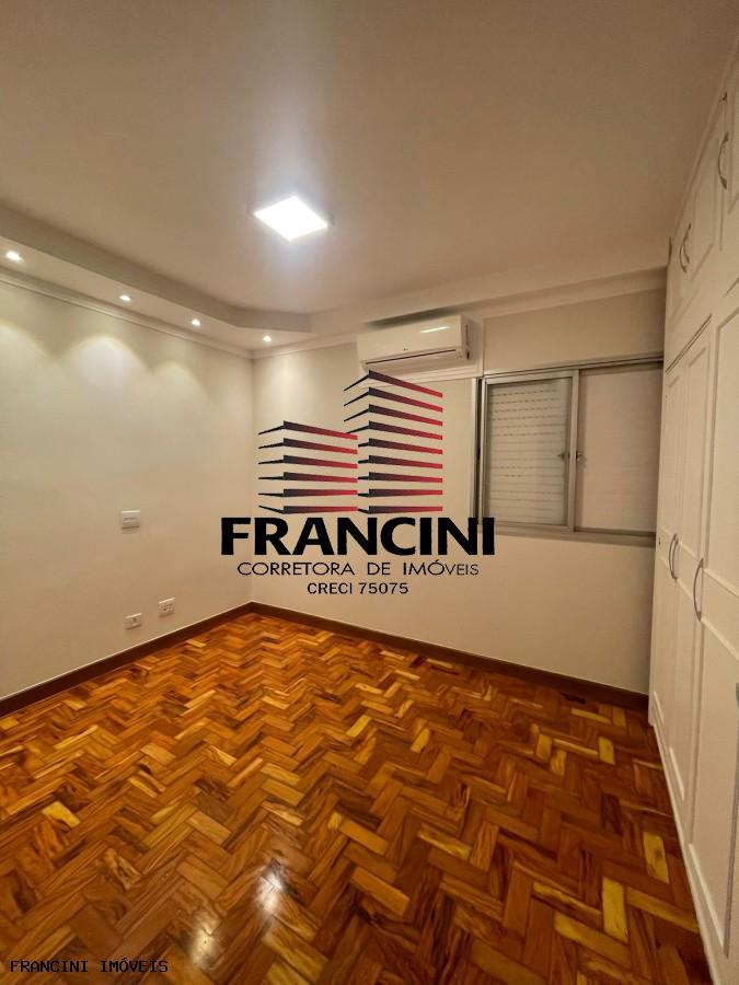 Apartamento para alugar com 3 quartos, 105m² - Foto 12