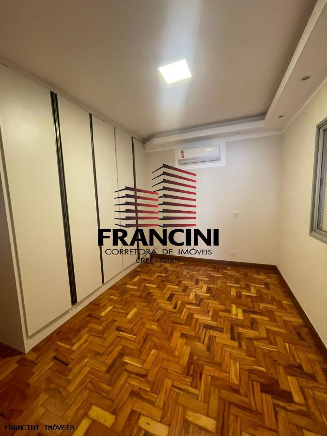 Apartamento para alugar com 3 quartos, 105m² - Foto 15