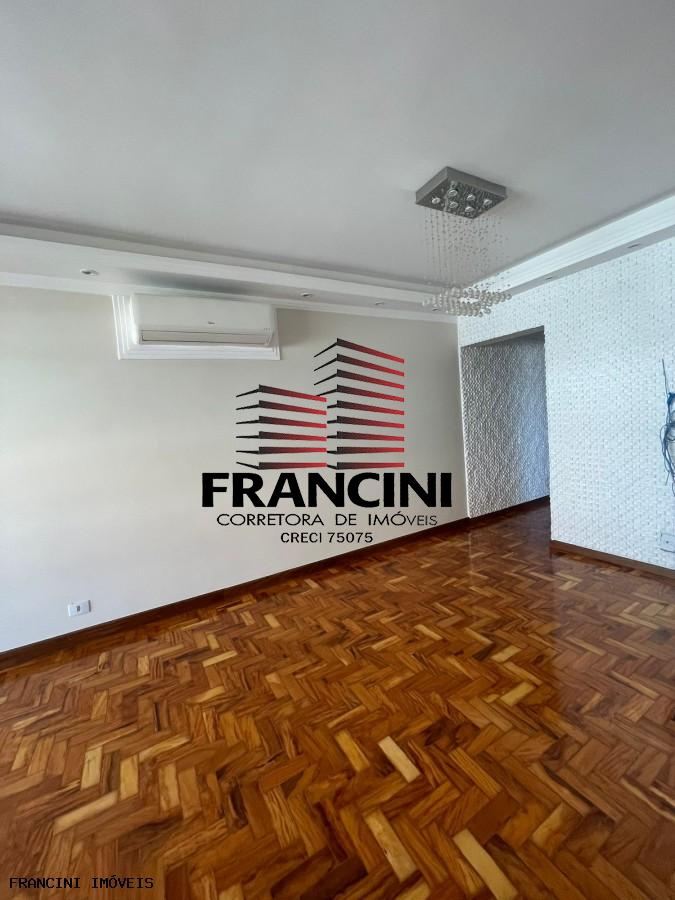 Apartamento para alugar com 3 quartos, 105m² - Foto 16