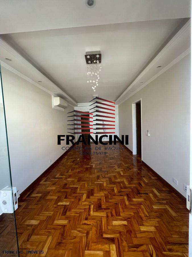 Apartamento para alugar com 3 quartos, 105m² - Foto 17