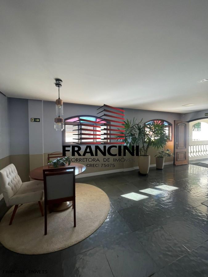 Apartamento para alugar com 3 quartos, 105m² - Foto 22