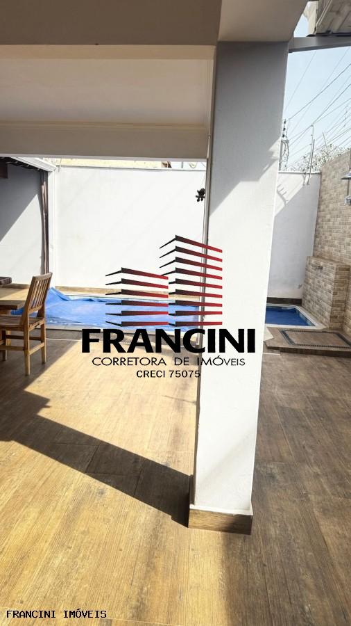 Casa à venda com 4 quartos, 300m² - Foto 4