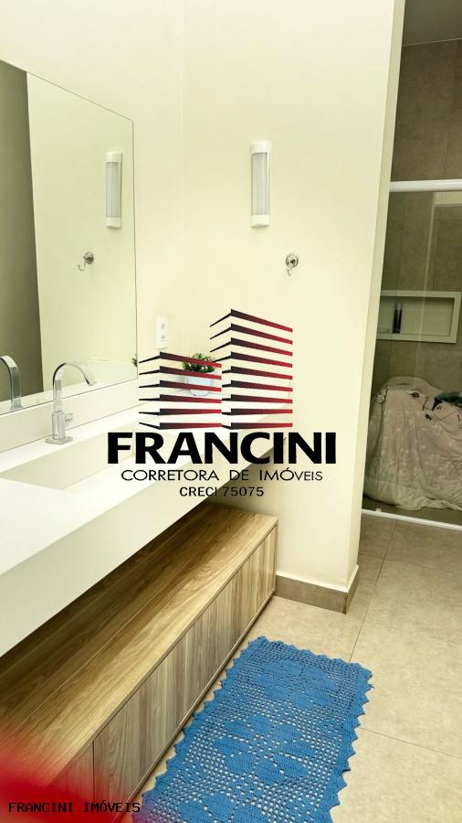 Casa à venda com 4 quartos, 300m² - Foto 7