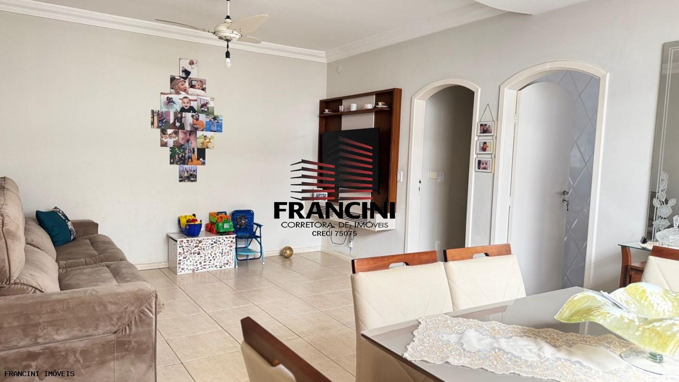 Casa à venda com 4 quartos, 300m² - Foto 12