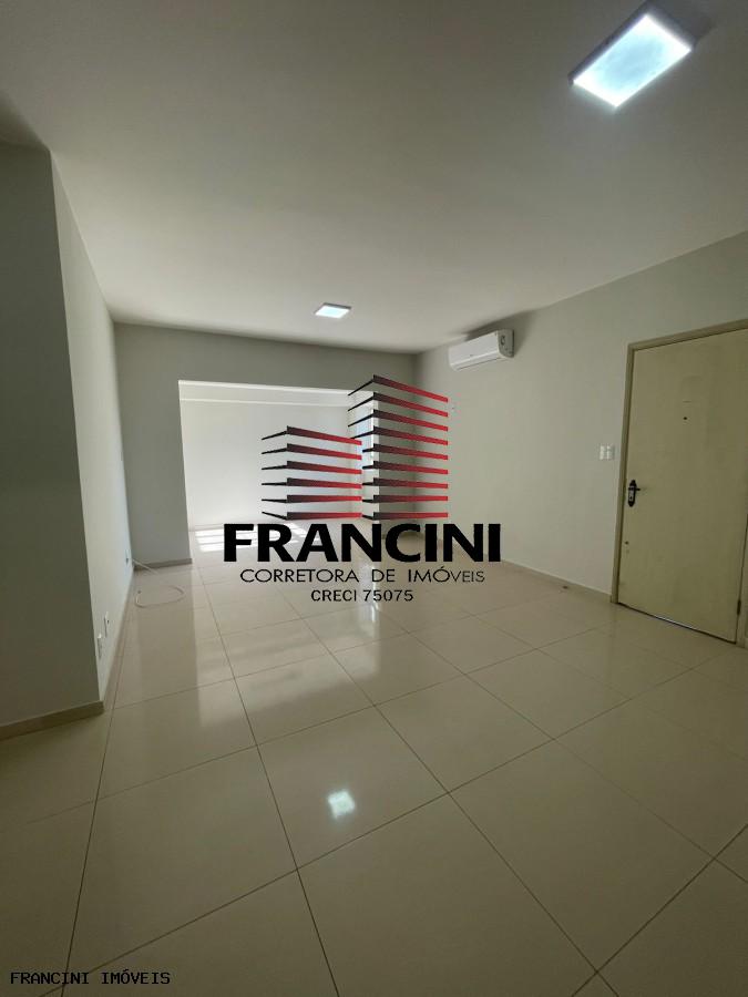 Casa de Condomínio para alugar com 3 quartos, 150m² - Foto 1
