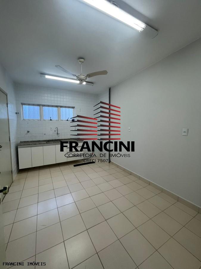 Casa de Condomínio para alugar com 3 quartos, 150m² - Foto 3