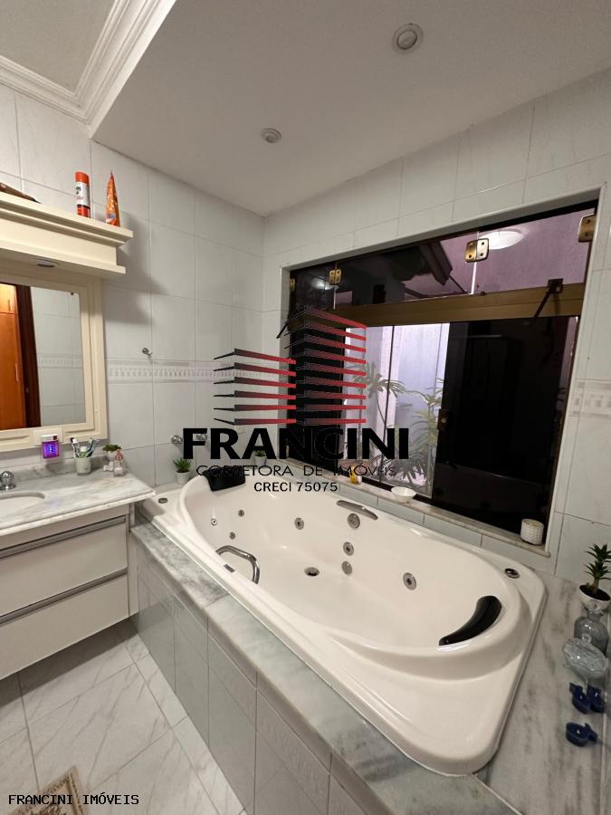 Casa de Condomínio à venda com 5 quartos, 360m² - Foto 13