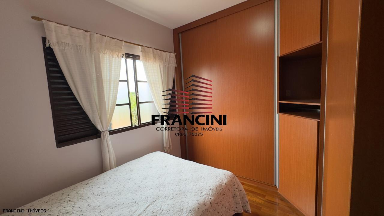 Casa de Condomínio à venda com 3 quartos, 300m² - Foto 4