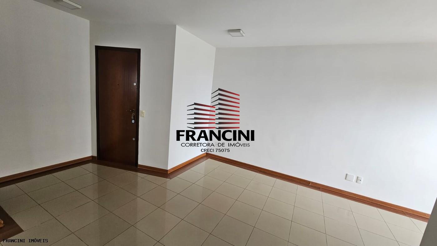 Apartamento para alugar com 3 quartos, 81m² - Foto 11