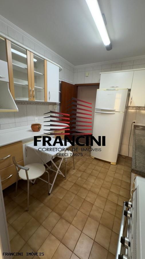 Apartamento à venda com 3 quartos, 103m² - Foto 3