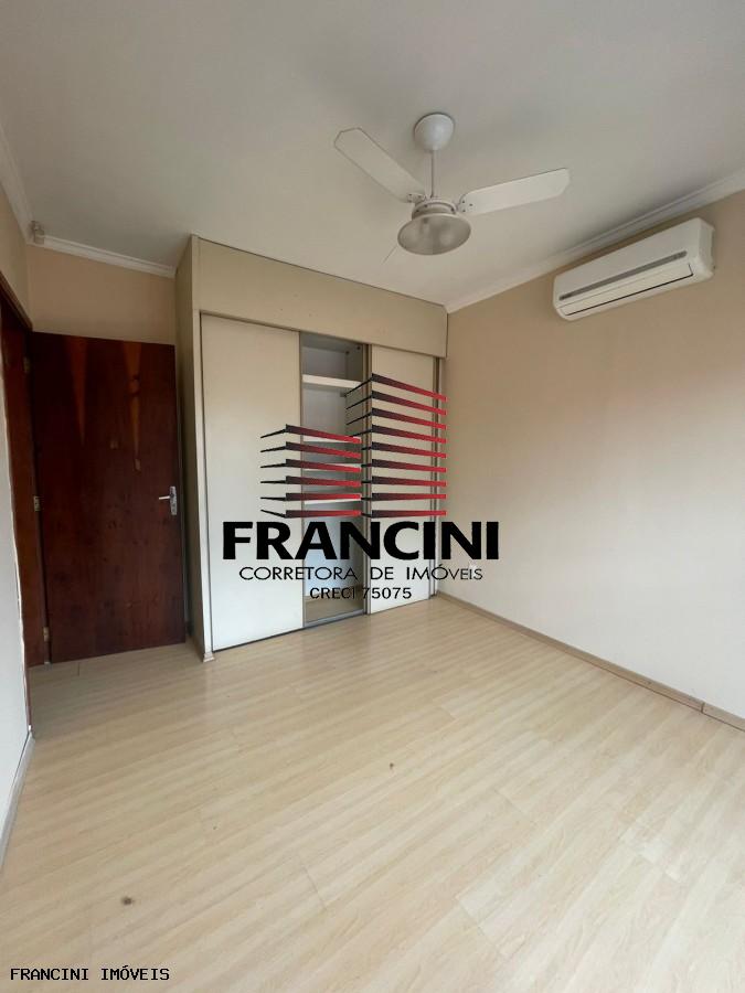 Apartamento para alugar com 4 quartos, 300m² - Foto 11